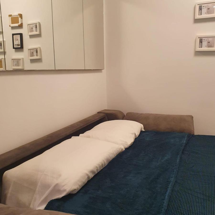 Studio Or Rooms With Private Bathroom Or Rooms With Shared Bathroom Barcelona Exterior foto