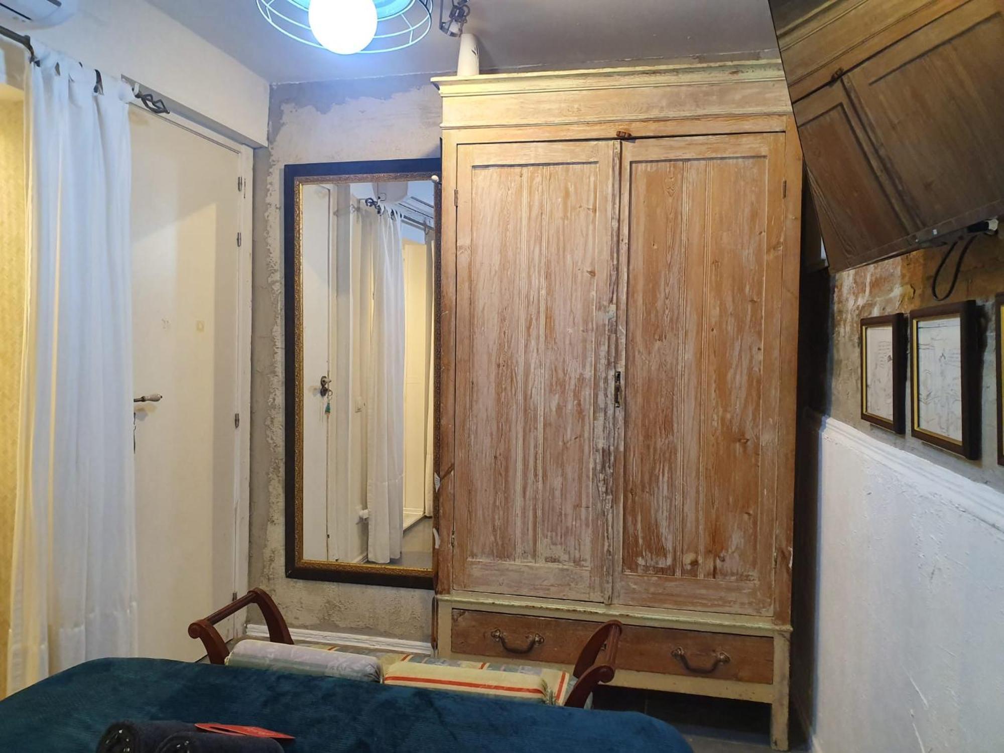 Studio Or Rooms With Private Bathroom Or Rooms With Shared Bathroom Barcelona Exterior foto